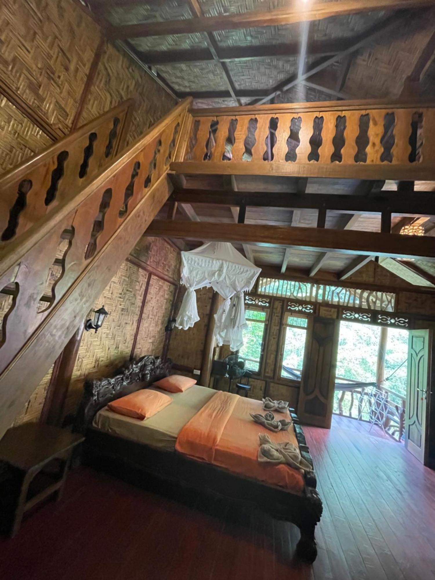 Kupu Kupu Garden Guest House & Cafe Bukit Lawang Esterno foto