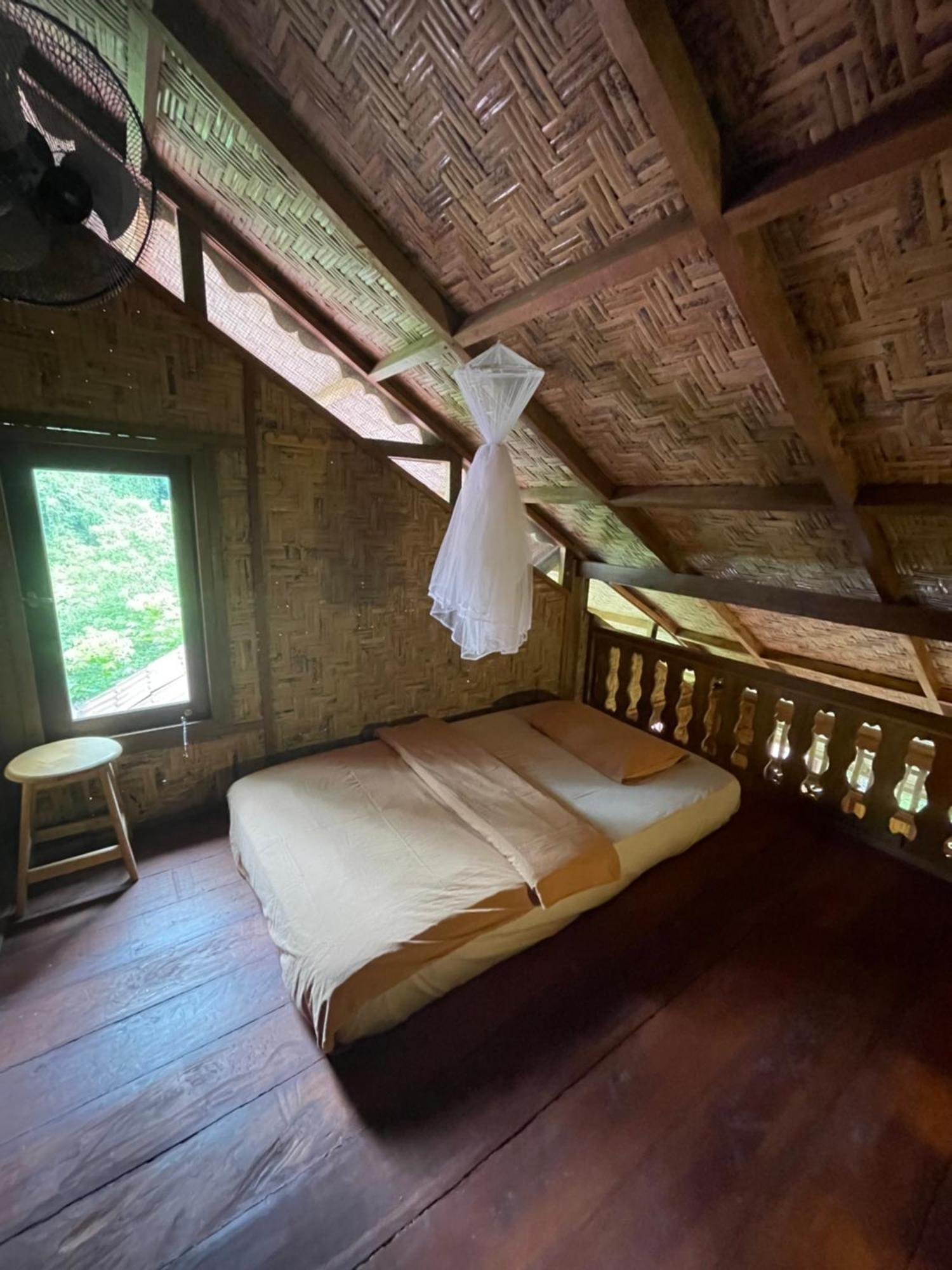 Kupu Kupu Garden Guest House & Cafe Bukit Lawang Esterno foto