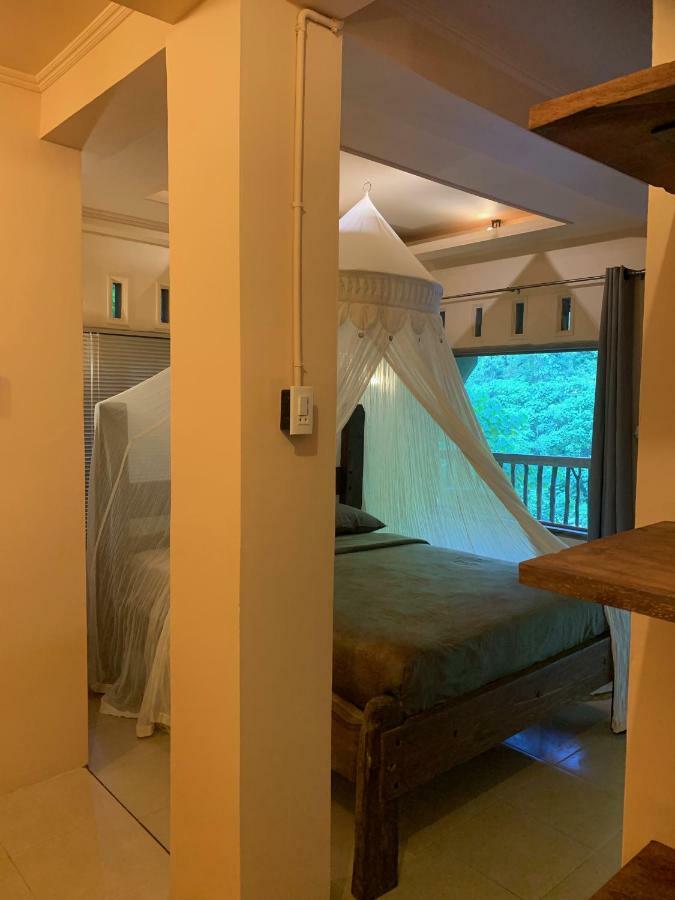 Kupu Kupu Garden Guest House & Cafe Bukit Lawang Esterno foto