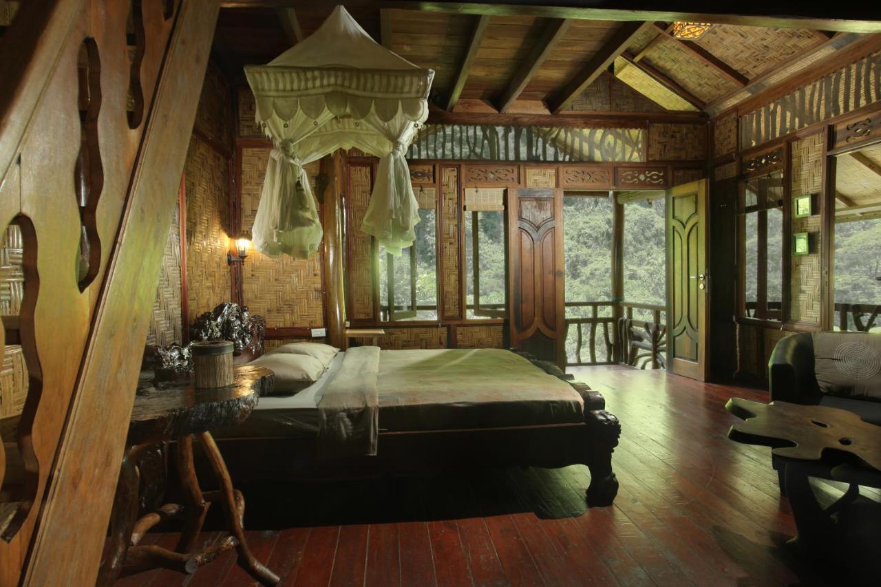 Kupu Kupu Garden Guest House & Cafe Bukit Lawang Esterno foto