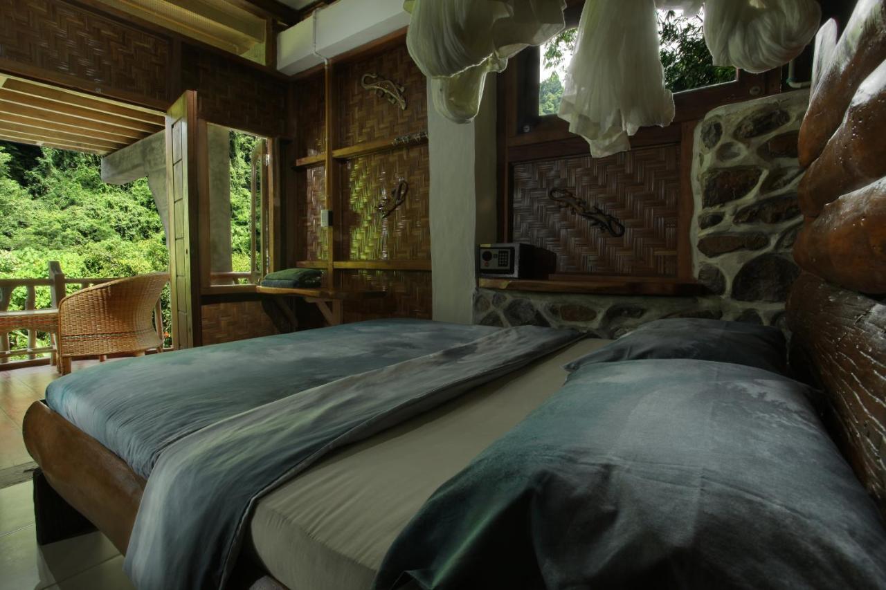 Kupu Kupu Garden Guest House & Cafe Bukit Lawang Esterno foto