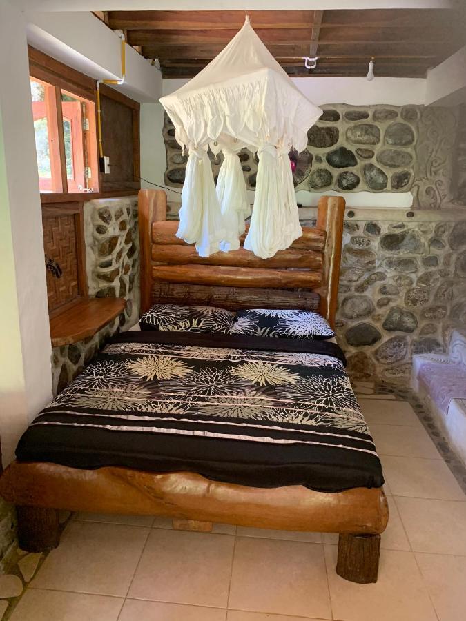 Kupu Kupu Garden Guest House & Cafe Bukit Lawang Esterno foto