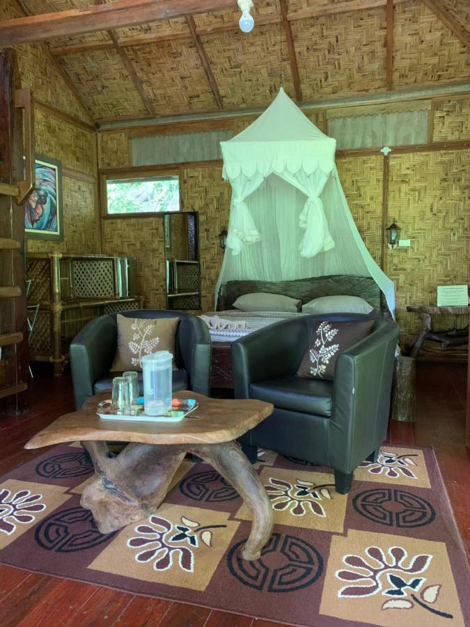 Kupu Kupu Garden Guest House & Cafe Bukit Lawang Esterno foto